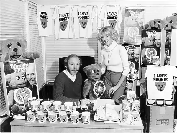 Roger De Courcey Ventriloquist with puppet Nookie Bear and wife Cheryl DBase