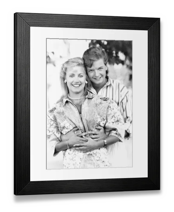 Framed Print : Malandra Burrows actress and Mark Granger presenter on ITV children programme Dbase Framed Print : Malandra Burrows actress and Mark Granger presenter on ITV children programme Dbase