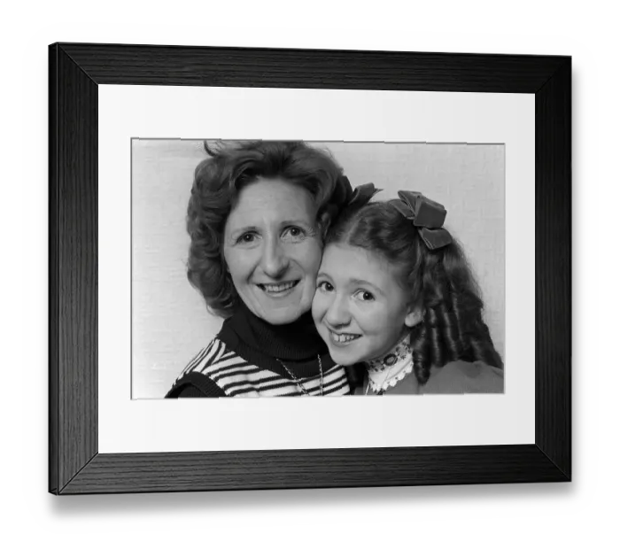 Framed Print : Bonnie Langford aged thirteen with her mother