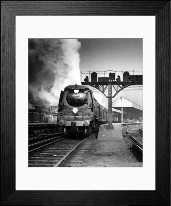 Framed Print : No 34052, Lord Dowding class locomotive, Battle of Britain Framed Print : No 34052, Lord Dowding class locomotive, Battle of Britain