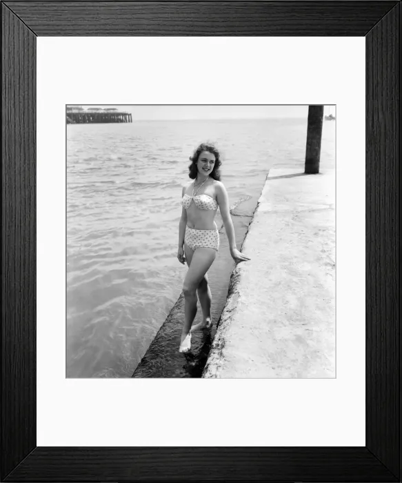 Framed Print : Bathing Girl: Glamour on the Clacton Beach: Pictures of Sherral Mason, 19 Framed Print : Bathing Girl: Glamour on the Clacton Beach: Pictures of Sherral Mason, 19