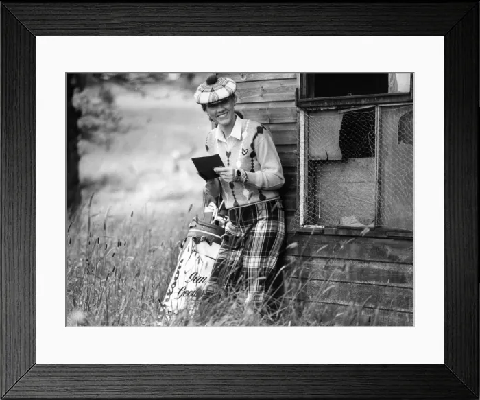 Framed Print : This young woman is enjoying her round of golf Framed Print : This young woman is enjoying her round of golf