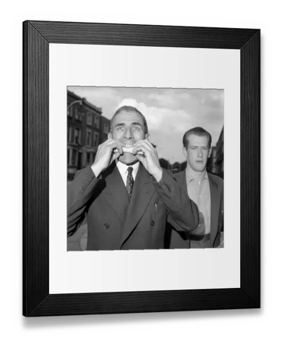 Framed Print : Frank Alkinson hot dog king of London. July 1953 D3900 Framed Print : Frank Alkinson hot dog king of London. July 1953 D3900