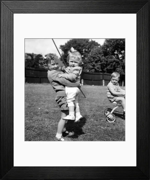 Framed Print : Anette Gogg playing with her sister. August 1953 D5235-004 Framed Print : Anette Gogg playing with her sister. August 1953 D5235-004