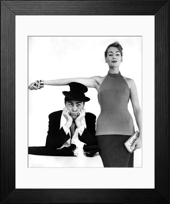 Framed Print : Shes setting out on her latest date, and how delightful she looks Framed Print : Shes setting out on her latest date, and how delightful she looks
