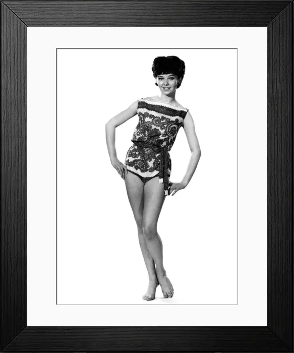 Framed Print : Model Meriel Wiston. April 1961 P008825 Framed Print : Model Meriel Wiston. April 1961 P008825