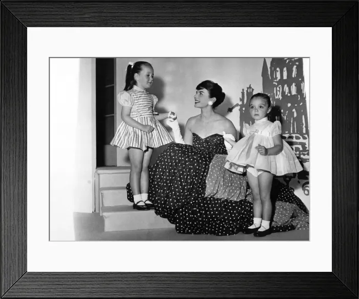 Framed Print : Fashion. Pretty as a picture. Cotton, say the fashion experts Framed Print : Fashion. Pretty as a picture. Cotton, say the fashion experts