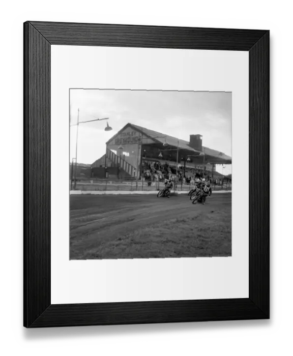 Framed Print : Speedway action at Liverpool World Championship. June 1960 M4380A-006 Framed Print : Speedway action at Liverpool World Championship. June 1960 M4380A-006