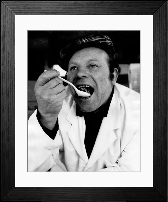 Framed Print : Fishing food. Jellied Eels. January 1972 P003641 Framed Print : Fishing food. Jellied Eels. January 1972 P003641
