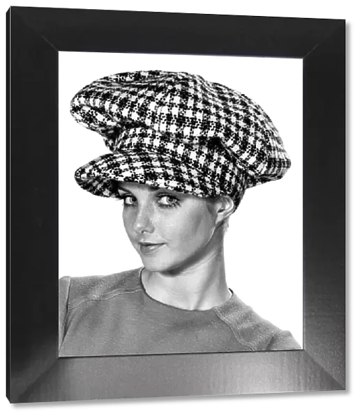 Reveille Fashion: Shirley Hounsell modelling cap hat December 1969 P008478