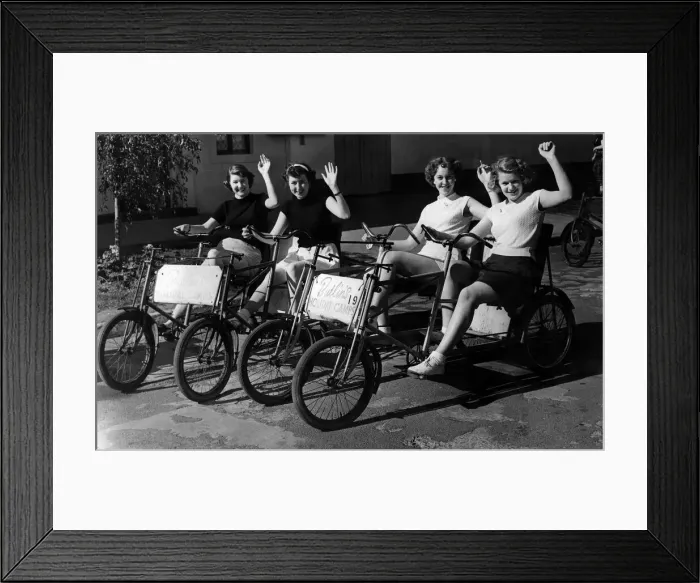 Framed Print : Butlins L-R, Peggy Brown and Joan Smith of South Wales and right Margaret Jones Framed Print : Butlins L-R, Peggy Brown and Joan Smith of South Wales and right Margaret Jones