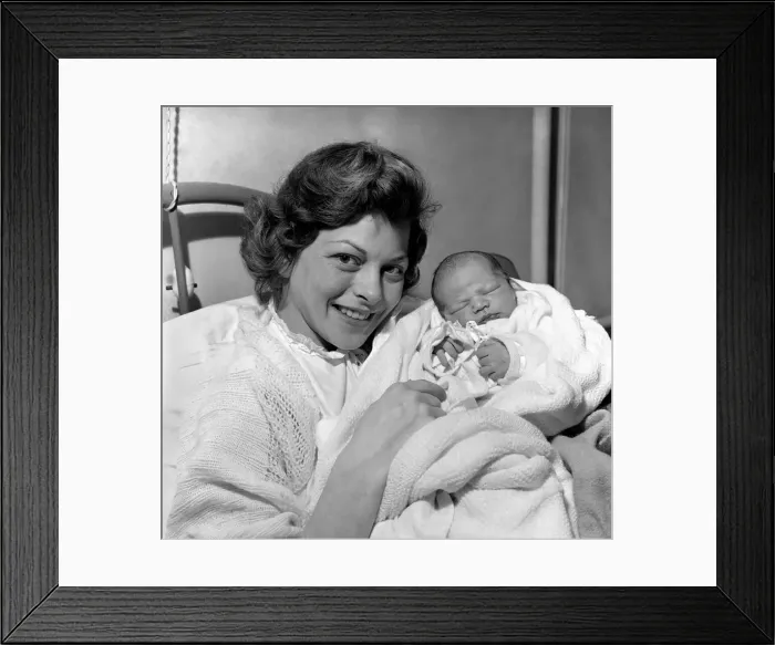 Framed Print : Mother and Baby: Joan Rice, 23, gave birth to a baby boy, 6 Framed Print : Mother and Baby: Joan Rice, 23, gave birth to a baby boy, 6