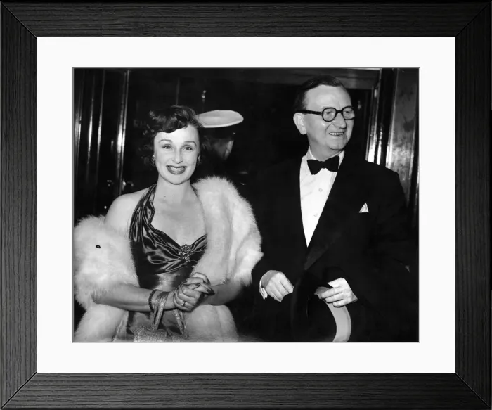 Framed Print : Film Premiere of Sunset Boulevard, at the Carlton Theatre. Googie Withers Framed Print : Film Premiere of Sunset Boulevard, at the Carlton Theatre. Googie Withers