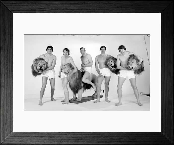Framed Print : Members of the British Lions rugby union team about to tour New Zealand for test matches Framed Print : Members of the British Lions rugby union team about to tour New Zealand for test matches