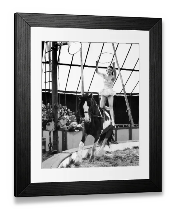 Framed Print : Bare back rider 22 year old Stella Fossett on Lucky