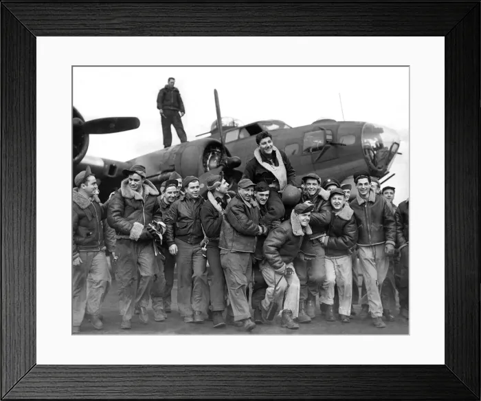 Framed Print : US troops in England during the Second World War Captain Bender of California