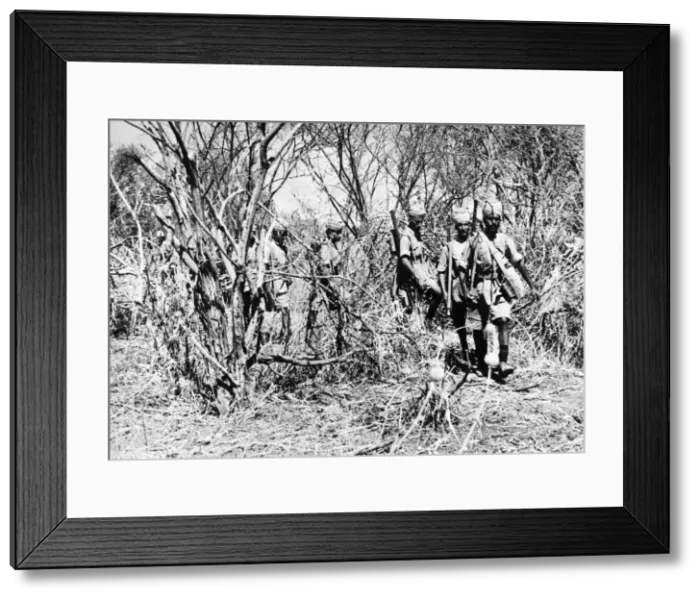 Framed Print : A patrol of Indian infantry holding an advanced post on the Eritraean Frontier
