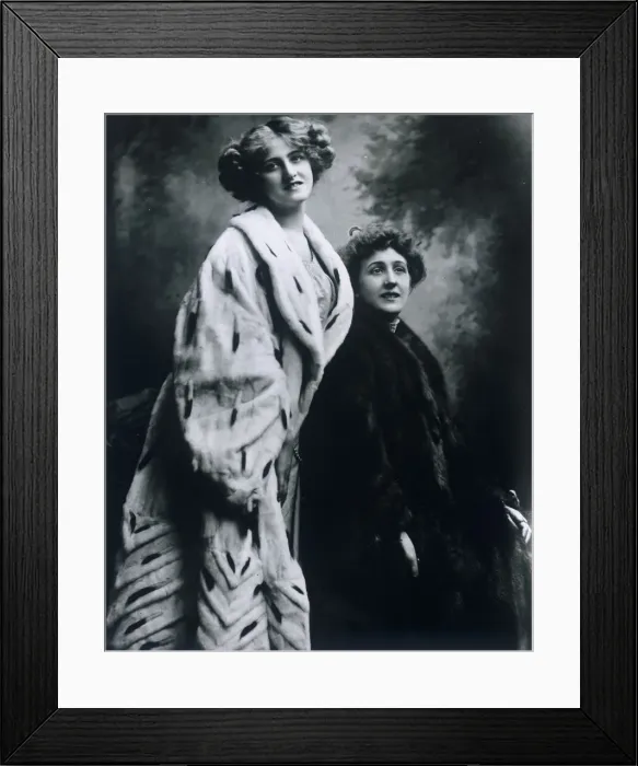 Framed Print : The Daily Mirror beat the record books to the nationOs first glamour competition