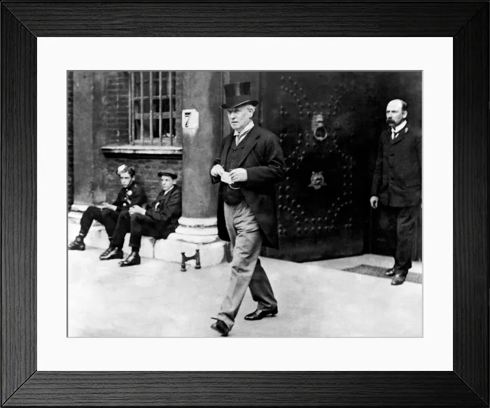 Framed Print : Liberal Prime Minister Herbert Asquith seen here in the days leading up to Framed Print : Liberal Prime Minister Herbert Asquith seen here in the days leading up to