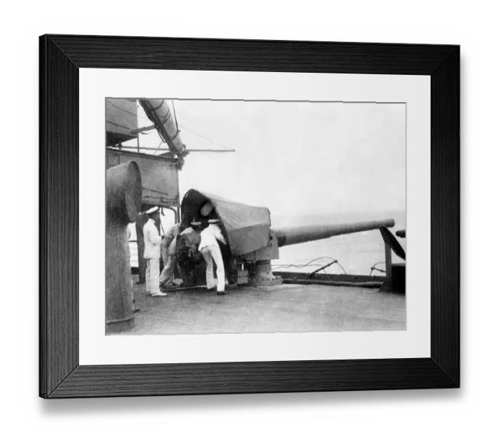 Framed Print : Sailors firing the first shots from a British Royal Navy warship 10th December 1914 Framed Print : Sailors firing the first shots from a British Royal Navy warship 10th December 1914