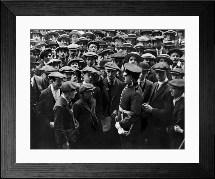 Framed Print : Recruiting for The Great War. OP234E / 1 Framed Print : Recruiting for The Great War. OP234E / 1