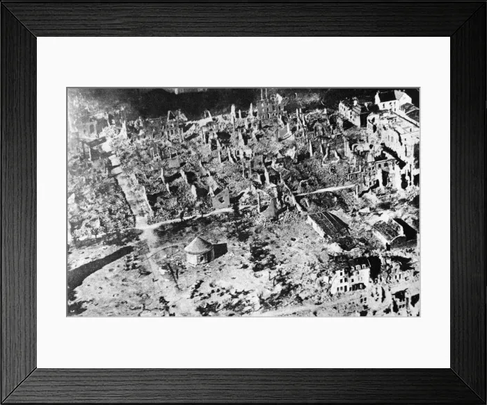 Framed Print : With the onset of trench warfare from September 1914 on the Western Front increased value Framed Print : With the onset of trench warfare from September 1914 on the Western Front increased value