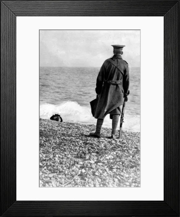 Framed Print : German mine washed ashore near the Suffolk village of Aldeburgh. January 1916 4316 Framed Print : German mine washed ashore near the Suffolk village of Aldeburgh. January 1916 4316