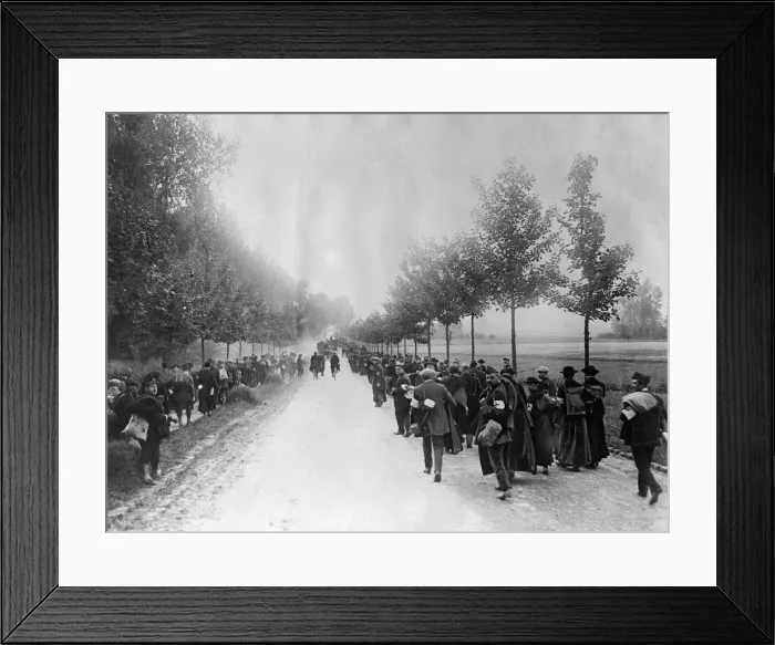 Framed Print : Last line of recruits called up going into action. Belgian troops marching down street
