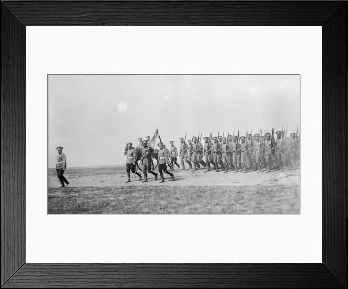 Framed Print : Russian soldiers parade for the Tsar following their victory at Lemberg September 1914