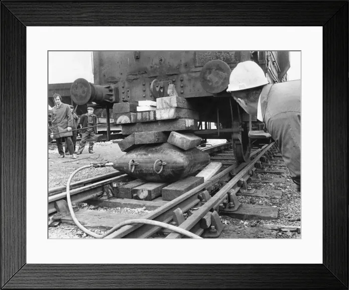 Framed Print : The first demonstation in England of the inflatable rubber cushions took place Framed Print : The first demonstation in England of the inflatable rubber cushions took place