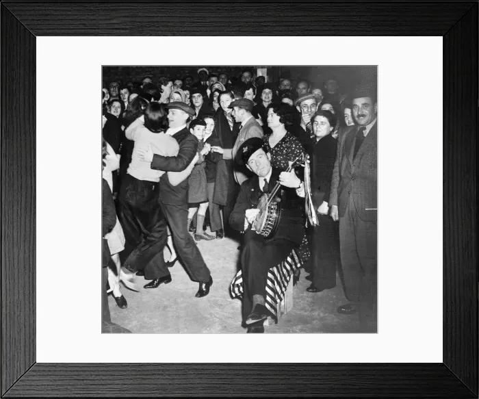Framed Print : Life goes on as normal for residents of Kent who take cover from the German air raids in
