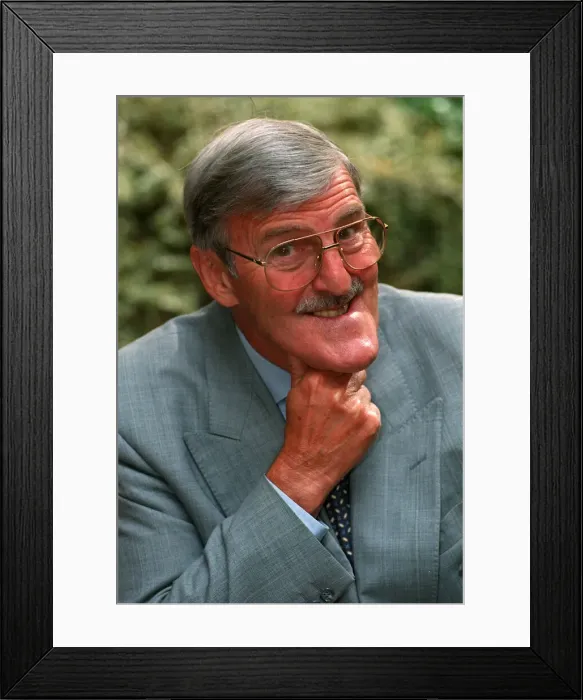 Framed Print : Jimmy Hill September 1998 BSkyB Sports TV Television Presenter Framed Print : Jimmy Hill September 1998 BSkyB Sports TV Television Presenter