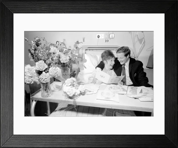 Framed Print : Medical: Mrs. Rosemay Letts mother of the quins pictured today in her room Framed Print : Medical: Mrs. Rosemay Letts mother of the quins pictured today in her room