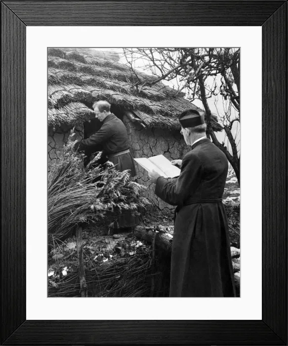 Framed Print : First Folk Park. Building a wealthy lake dwelling of Wattle