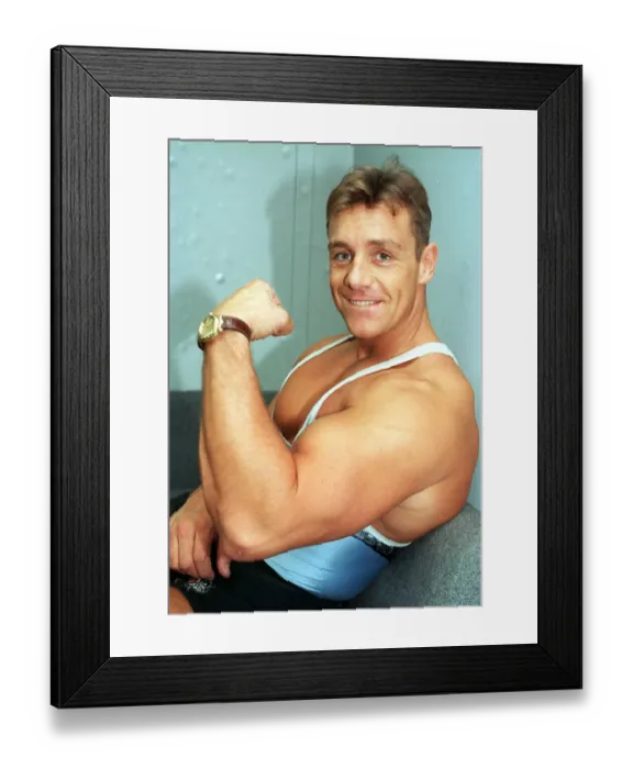 Framed Print : Gladiator Cobra (Mike Wilson), November 1997 Flexing muscles