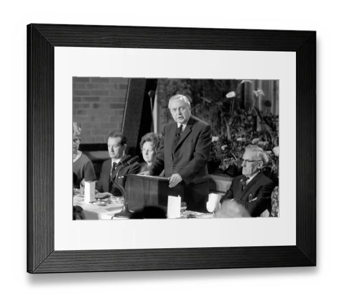 Framed Print : The Prime Minister Harold Wilson speaking at Prescot Labour Club (Lancs) Dinner Framed Print : The Prime Minister Harold Wilson speaking at Prescot Labour Club (Lancs) Dinner