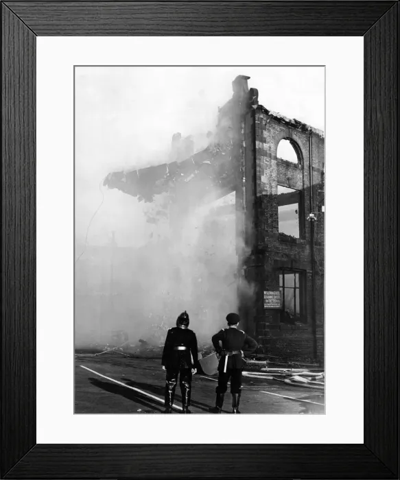Framed Print : Firefighters batlle to contain the fire at the Appletons warehouse buildings on New