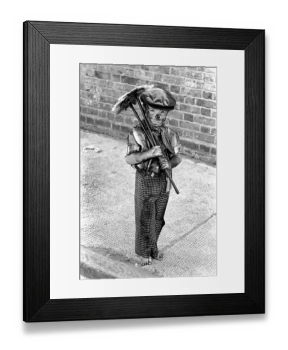 Framed Print : East street Market 100 years celebrations: Four year old boy Tommy Stafford dressed as a Framed Print : East street Market 100 years celebrations: Four year old boy Tommy Stafford dressed as a