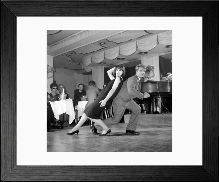 Framed Print : A new dance which is the rage in America has now come to London Framed Print : A new dance which is the rage in America has now come to London