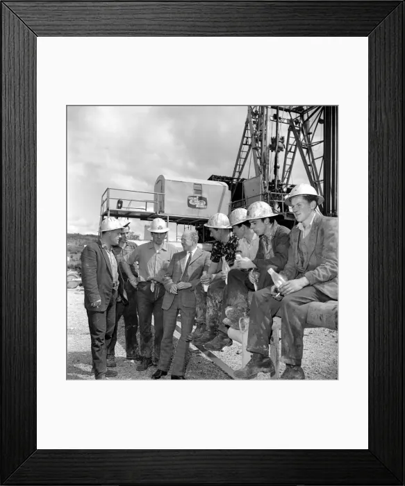 Framed Print : Noel Whitcomb meets the roughnecks'. July 1963 R5486-002 Framed Print : Noel Whitcomb meets the roughnecks'. July 1963 R5486-002