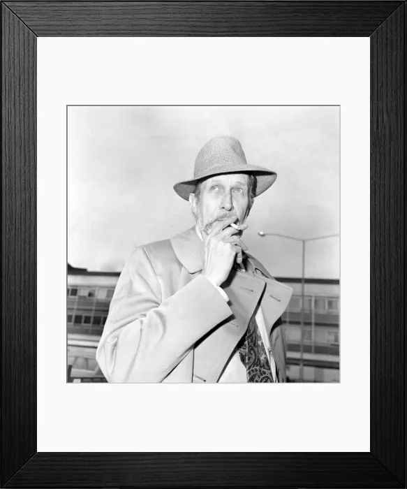 Framed Print : Vincent Price, horror actor, arrived from San Francisco to do a T. V. show Framed Print : Vincent Price, horror actor, arrived from San Francisco to do a T. V. show