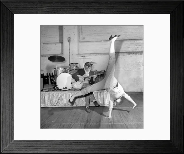 Framed Print : Singer Tommy Steele performing in Manchester. 1956 A424-003 Framed Print : Singer Tommy Steele performing in Manchester. 1956 A424-003