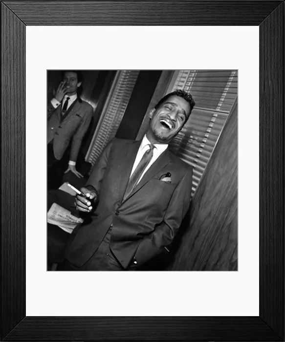 Framed Print : Sammy Davis Jnr at a press reception in Soho cinema showing slips of his new film Robin Framed Print : Sammy Davis Jnr at a press reception in Soho cinema showing slips of his new film Robin
