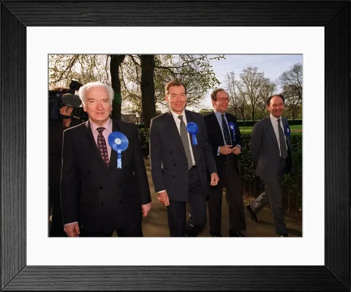 Framed Print : Lord MacKay Ian Lang Michael Forsyth and Malcolm Rifkind top tories stroll through