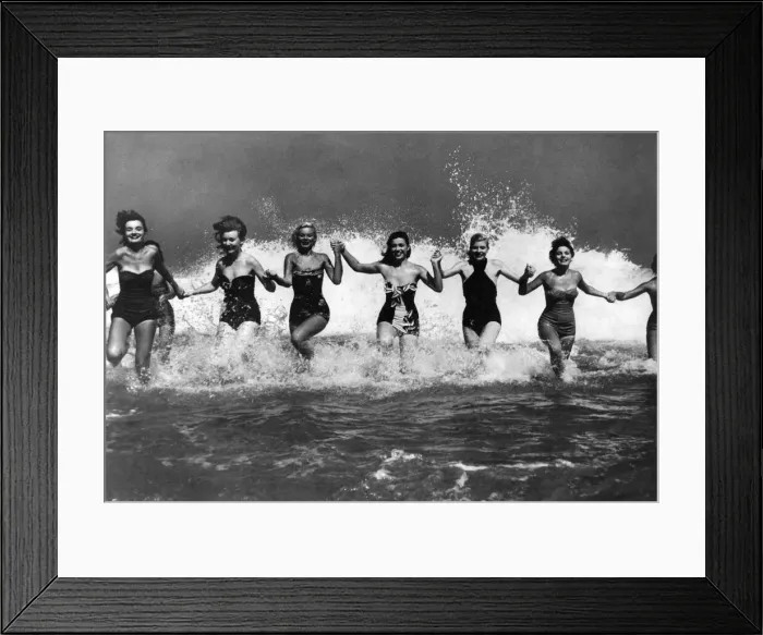 Framed Print : Holidays: Bathing Girls. June 1954 P023589 Framed Print : Holidays: Bathing Girls. June 1954 P023589