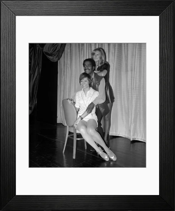 Framed Print : Sammy Davis Jnr. rehearsing for his new West End show. 16th August 1969