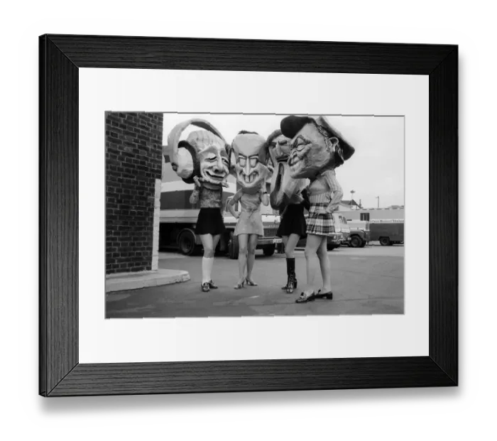 Framed Print : Lord Mayors Show in London November 1970 Effigies of l-r Kenny Everett David