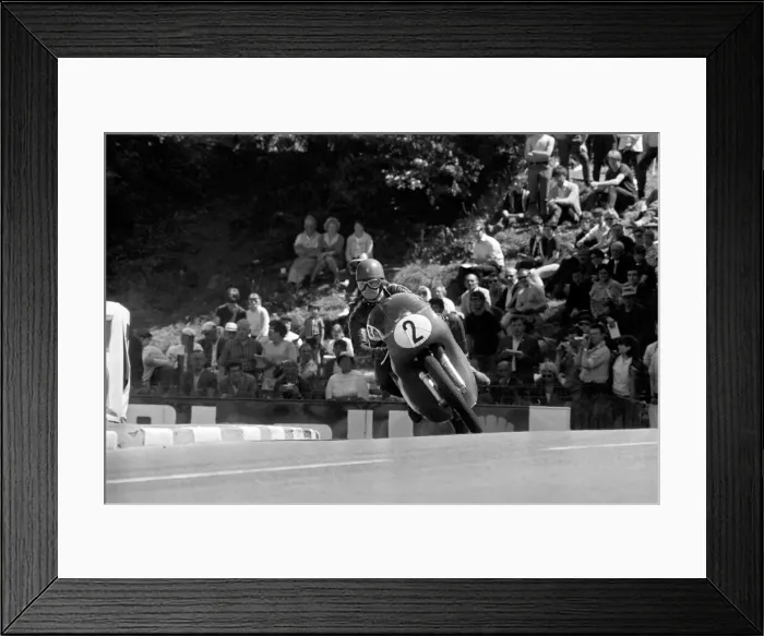 Framed Print : Sport Motorcycling: Isle of Man TT Racing 350 CC Class Junior. June 1969 Z12571-011 Framed Print : Sport Motorcycling: Isle of Man TT Racing 350 CC Class Junior. June 1969 Z12571-011