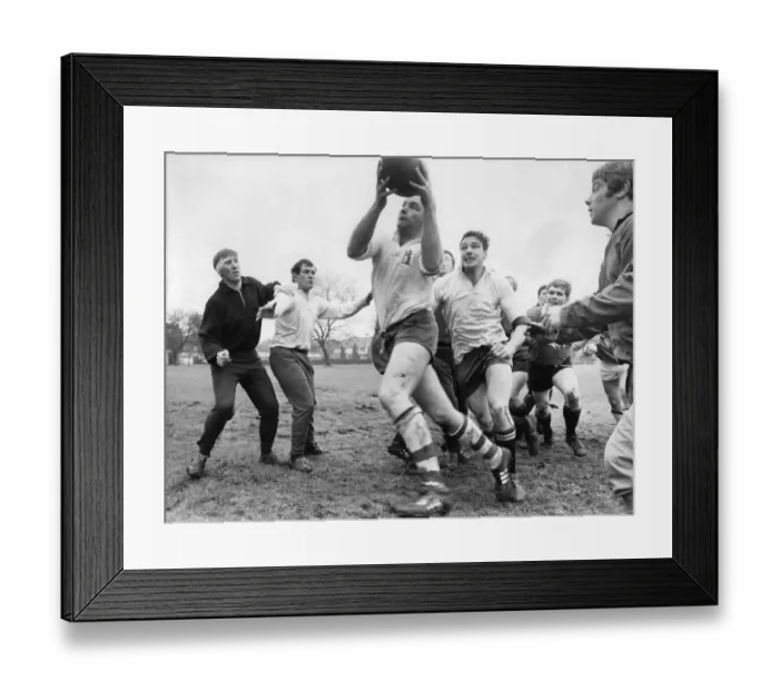 Framed Print : New England Skipper, Budge Rogers at the final training session today Framed Print : New England Skipper, Budge Rogers at the final training session today