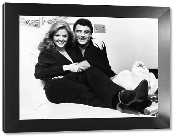 Ian McShane with his wife, actress Gwen. P009314
